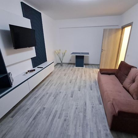 Happy Rental Apartments 2 Craiova Exterior foto