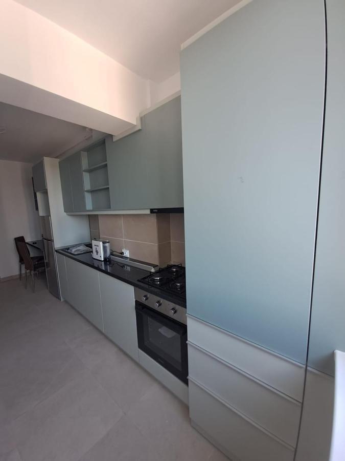 Happy Rental Apartments 2 Craiova Exterior foto