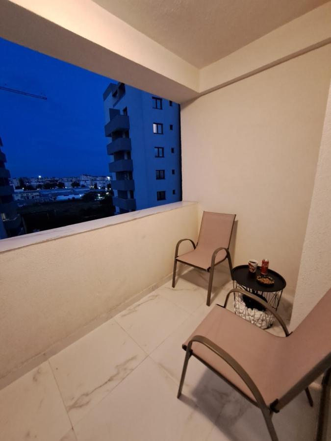 Happy Rental Apartments 2 Craiova Exterior foto